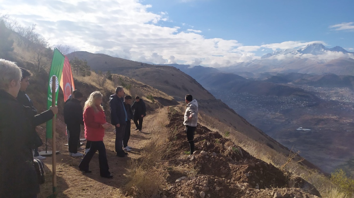 Ali Dağı'na Fidan Dikimi Yapıldı.